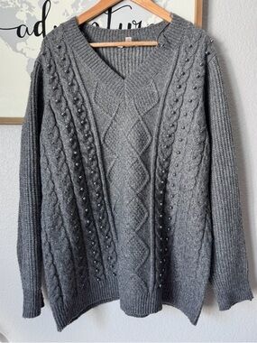 Terra sky 1x grey studded sweater